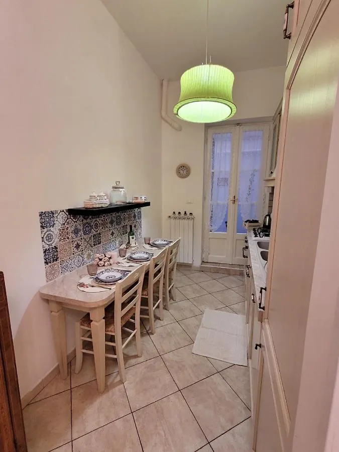 Frascati Antica Villa 0*,